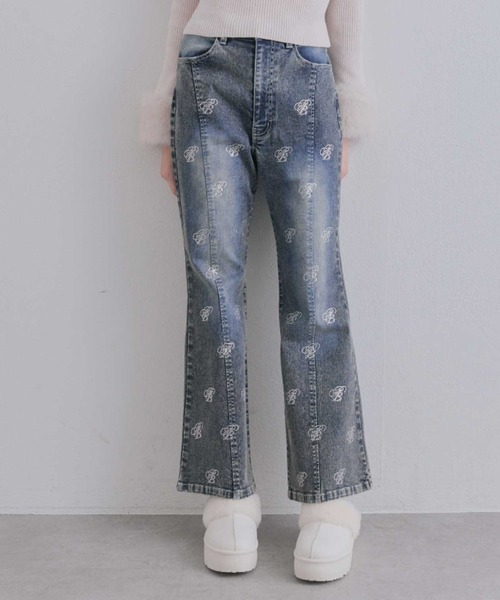 OLIVE des OLIVE(オリーブデオリーブ)の「キラキラモノグラムストレッチデニムパンツ(デニムパンツ・レディース・サックスブルー/ネイビー・MEDIUM/SMALL)」の13枚目の写真