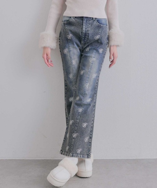 OLIVE des OLIVE(オリーブデオリーブ)の「キラキラモノグラムストレッチデニムパンツ(デニムパンツ・レディース・サックスブルー/ネイビー・MEDIUM/SMALL)」の14枚目の写真