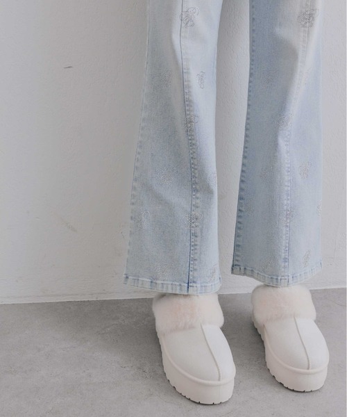 OLIVE des OLIVE(オリーブデオリーブ)の「キラキラモノグラムストレッチデニムパンツ(デニムパンツ・レディース・サックスブルー/ネイビー・MEDIUM/SMALL)」の8枚目の写真