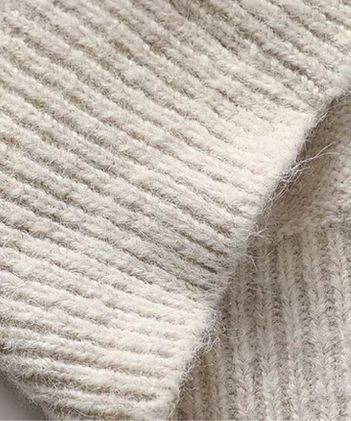 U:UME(ユーム)の「Fake Two Shirt Stitching Sweater(ニット/セーター・メンズ・グレー/ライトグレー/アイボリー/グリーン・MEDIUM/LARGE/X-LARGE/XX-LARGE)」の7枚目の写真