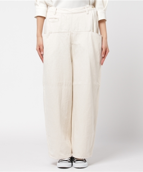 bulle de savon（ビュルデサボン）の「＊ルーズデニム　大きなポケット パンツ（デニムパンツ・レディース・サックスブルー/ホワイト/ネイビー・FREE）」の4枚目の写真