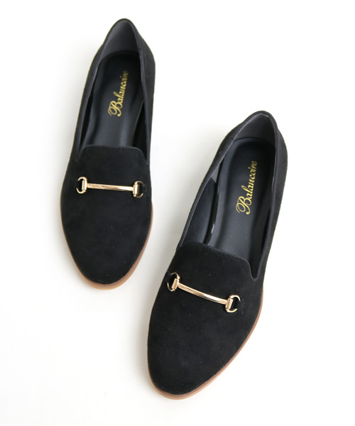 Balancoire（ブランコアール）の「ゴールドビットスエードシューズ（ローファー・レディース・ブラック/キャメル/ベージュ/ブラウン/カーキ/ダークベージュ/ブラック系その他/ネイビー/パイソン/グレイッシュベージュ/ブラウン系その他/チェック/ブルーグリーン/ブラック系その他2/ブラウン系その他2・LL/L/S/M）」の3枚目の写真