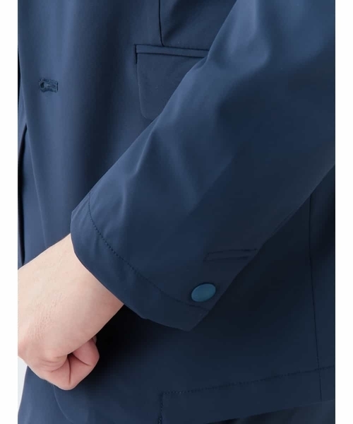 MK MICHEL KLEIN HOMME （エムケーミッシェルクランオム）の「ハイパー２WAY 撥水加工ジャケット（テーラードジャケット・メンズ・ブラック/ネイビー・LARGE/MEDIUM）」の6枚目の写真