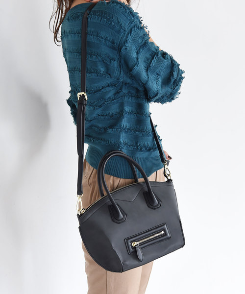 Luz Llena（ラズレナ）の「ヌバック調コンビボストンバッグ（ショルダーバッグ・レディース・ブラック/ブラウン・ﾌﾘ-）」の4枚目の写真