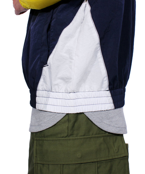 ８(eight)（エイト）の「ナイロンパーカー ジャケット アウター ストリート（ナイロンジャケット・メンズ・ブラック/ネイビー/レッド・LARGE/MEDIUM）」の18枚目の写真