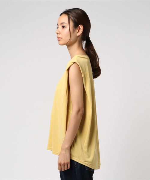 RIVE DROITE（リヴドロワ）の「モダール混タックカットソー（Tシャツ/カットソー・レディース・イエロー/ライトグレー/チャコールグレー・FREE）」の4枚目の写真