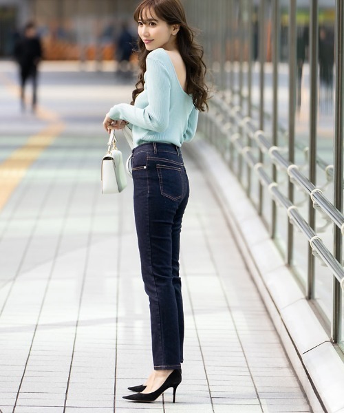 KOBE LETTUCE(コウベレタス)の「ストレッチスリムストレートデニムパンツ(デニムパンツ・レディース・ブルー/インディゴブルー/ワンウォッシュ・M/S)」の7枚目の写真