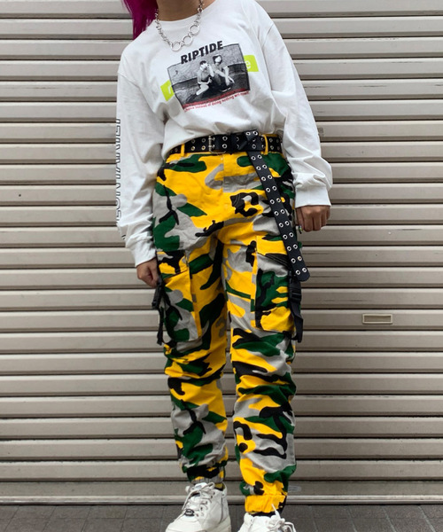 SPINNS（スピンズ）の「２ホール合皮ハトメベルト/ロング（ベルト・レディース・ブラック/ホワイト・ONESIZE）」の5枚目の写真