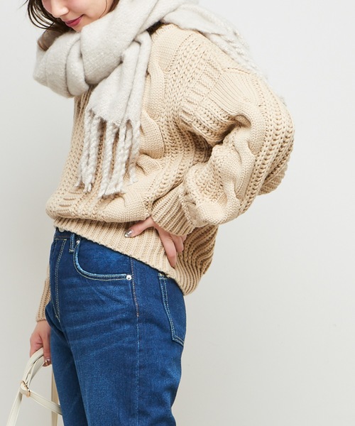 natural couture(ナチュラルクチュール)の「Vネックケーブルプルオーバー(ニット/セーター・レディース・ベージュ/ピンク/アイボリー/ライトブラウン/パープル・FREE)」の4枚目の写真