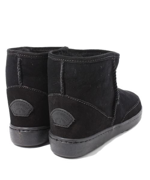 goa(ゴア)の「【MINNETONKA】SHEEPSKIN BOOTS(ANKLE PUG)(ブーツ・レディース・ブラック/グレー/キャメル・6/7/8)」の6枚目の写真