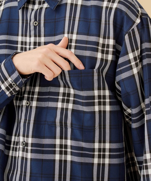 MONO-MART（モノマート）の「タータンチェックオーバーサイジングL/Sシャツ（シャツ/ブラウス・メンズ・ベージュ/ネイビー・LL/M/L）」の12枚目の写真