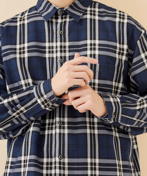 MONO-MART（モノマート）の「タータンチェックオーバーサイジングL/Sシャツ（シャツ/ブラウス・メンズ・ベージュ/ネイビー・LL/M/L）」の13枚目の写真