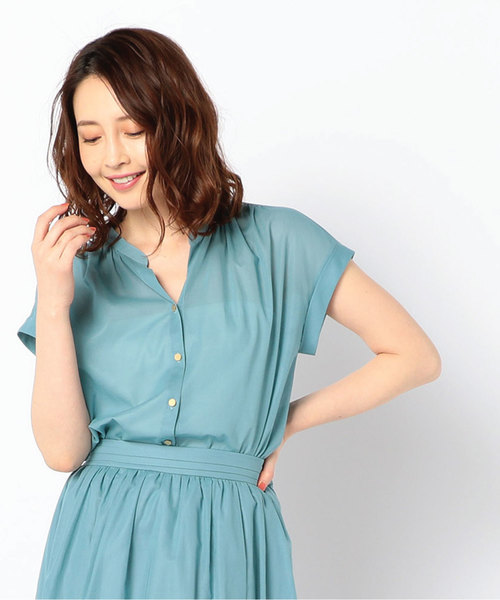 NOLLEY’S（ノーリーズ）の「[新色追加]ガスボイルメタル釦ブラウス（シャツ/ブラウス・レディース・グリーン/ホワイト/ラベンダー/キャメル/ピンク/ネイビー/ブラウン・38/36）」の4枚目の写真