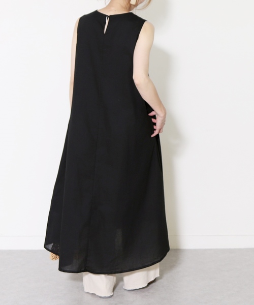 reca(レカ)の「ボリュームAライン ノースリーブワンピース(ワンピース・レディース・アイボリー/ブラック/カーキ/マスタード・M)」の2枚目の写真