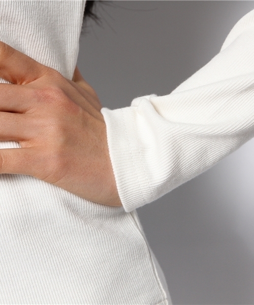 Chico(チコ)の「リブクルーネックT(ニット/セーター・レディース・グレー/ホワイト・FREE)」の4枚目の写真