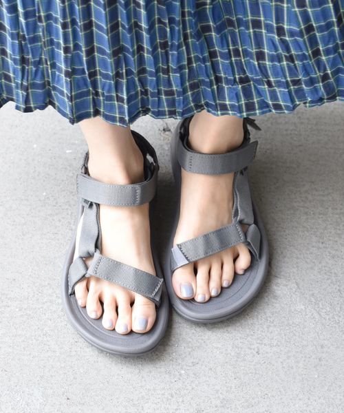 Teva(テバ)の「TEVA:HURRICANE XLT2 ◇(サンダル・レディース・ブラック/グレー・50/80/70/60)」の16枚目の写真