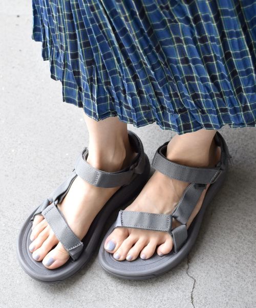 Teva(テバ)の「TEVA:HURRICANE XLT2 ◇(サンダル・レディース・ブラック/グレー・50/80/70/60)」の17枚目の写真