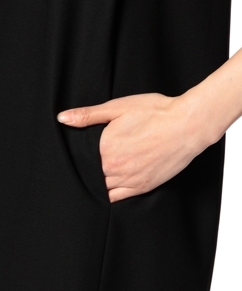 ASTRAET（アストラット）の「ASTRAET(アストラット）ジョーゼットハイネックノースリーブワンピース（ワンピース・レディース・ブラック・0/1）」の6枚目の写真