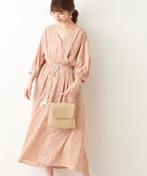 natural couture（ナチュラルクチュール）の「タッセルベルト付きカシュクールワンピース（ワンピース・レディース・ピンク/ブラック系その他/グレイッシュベージュ/ベージュ/ミント/ピンク系その他・FREE）」の6枚目の写真