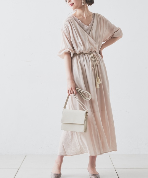 natural couture（ナチュラルクチュール）の「タッセルベルト付きカシュクールワンピース（ワンピース・レディース・ピンク/ブラック系その他/グレイッシュベージュ/ベージュ/ミント/ピンク系その他・FREE）」の3枚目の写真