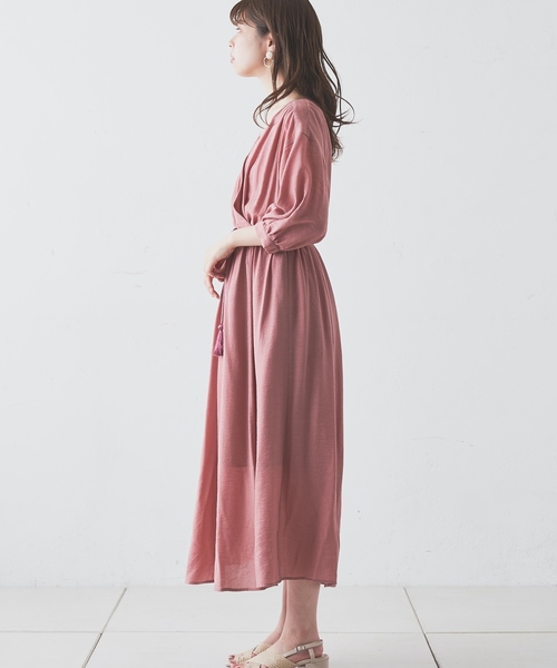 natural couture（ナチュラルクチュール）の「タッセルベルト付きカシュクールワンピース（ワンピース・レディース・ピンク/ブラック系その他/グレイッシュベージュ/ベージュ/ミント/ピンク系その他・FREE）」の8枚目の写真