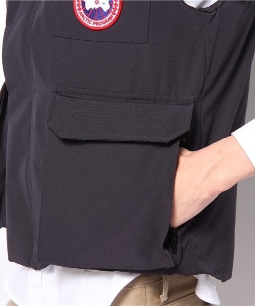 AMERICAN RAG CIE(アメリカンラグシー)の「CANADA GOOSE ダウンベスト【HUDSON】116-CGS-HUDSON(ダウンベスト・メンズ・ブラック/カーキ/ネイビー・X-SMALL/SMALL)」の10枚目の写真