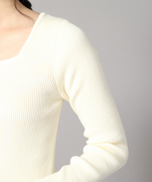 LOWRYS FARM（ローリーズファーム）の「スクエアタイトプルオーバー　851130（ニット/セーター・レディース・オフホワイト/ブラック/グリーン/イエロー/ネイビー・MEDIUM/LARGE）」の11枚目の写真