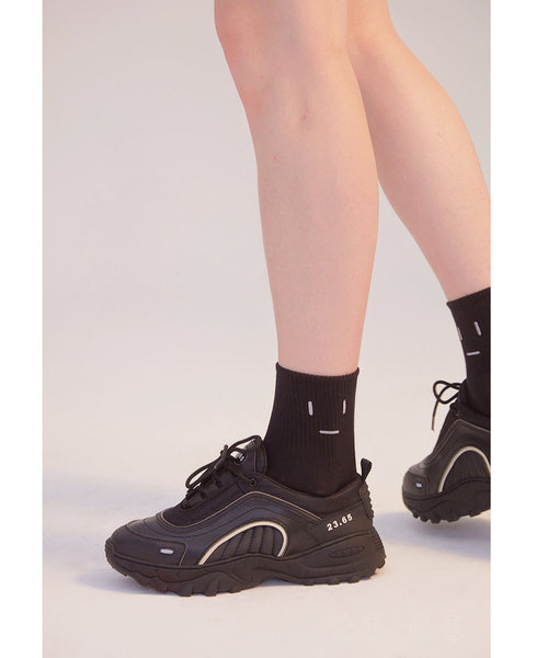 23.65（イーシプサムチョンユクオ）の「23.65（イーシプサムチョンユクオ)ARON 20スニーカー（スニーカー・メンズ・ホワイト/ブラック・24/27）」の5枚目の写真