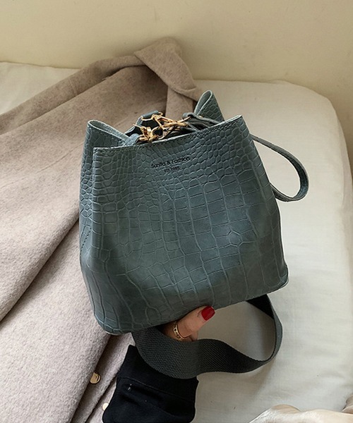 TABI PAL（タビパル）の「クロコ型押し 2WAY ショルダーバッグ 巾着袋（ショルダーバッグ・レディース・ブルー/グリーン/ブラウン/ブラック/ベージュ・FREE）」の5枚目の写真