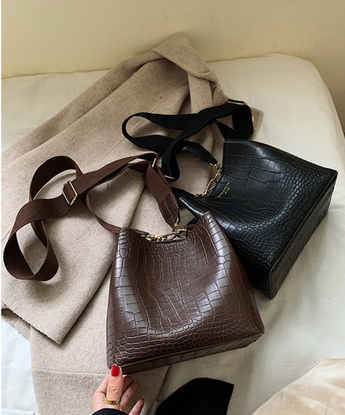 TABI PAL（タビパル）の「クロコ型押し 2WAY ショルダーバッグ 巾着袋（ショルダーバッグ・レディース・ブルー/グリーン/ブラウン/ブラック/ベージュ・FREE）」の16枚目の写真