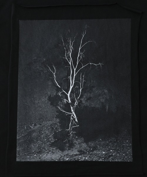 JOHN LAWRENCE SULLIVAN（ジョンローレンスサリバン）の「【JOHN LAWRENCE SULLIVAN】フォトプリントオーバーサイズティーシャツ / 5A013-0320-27（Tシャツ/カットソー・メンズ・ブラック/ホワイト・X-SMALL/MEDIUM/LARGE）」の6枚目の写真