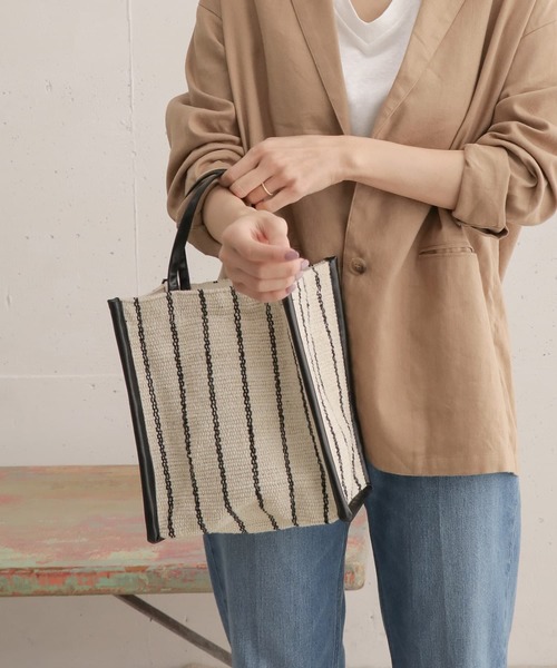 URBAN RESEARCH DOORS（アーバンリサーチドアーズ）の「サイドパイピングバッグ（ハンドバッグ・レディース・ストライプ/チェック・ONE）」の3枚目の写真