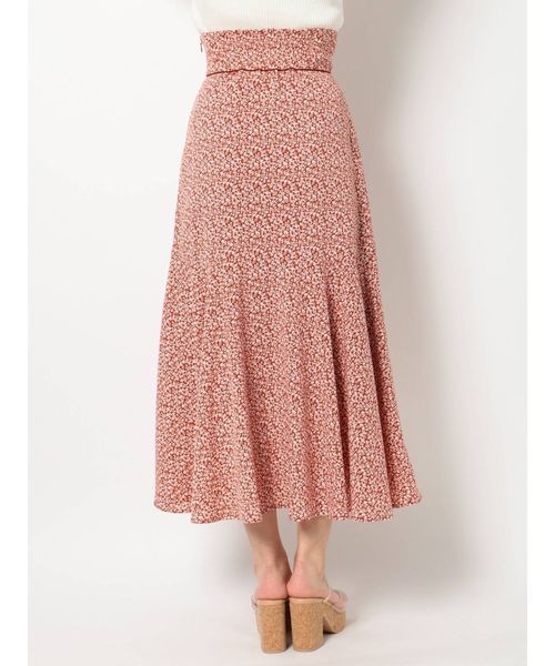dazzlin（ダズリン）の「スモールフラワーフレアスカート（スカート・レディース・ブラック/レッド・SMALL/MEDIUM）」の15枚目の写真