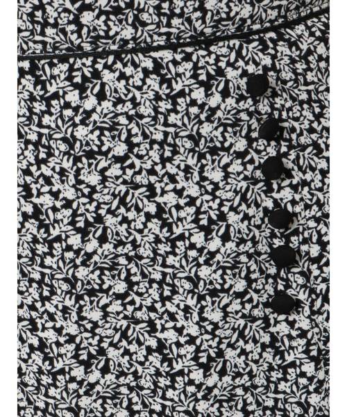 dazzlin（ダズリン）の「スモールフラワーフレアスカート（スカート・レディース・ブラック/レッド・SMALL/MEDIUM）」の19枚目の写真