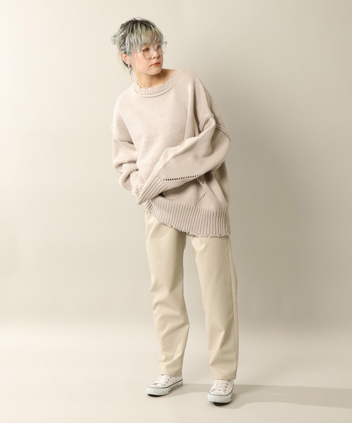 notch.（ノッチ）の「フェイクレザータックテーパードパンツ（その他パンツ・レディース・ブラック/オフホワイト/グリーン・M/TM）」の5枚目の写真