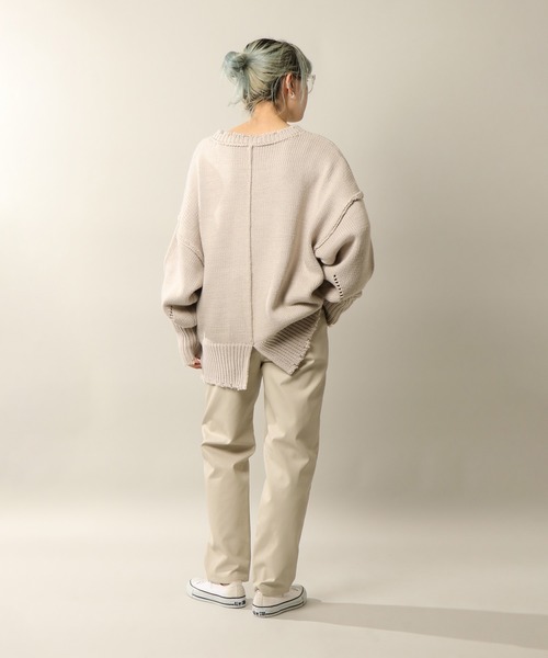 notch.（ノッチ）の「フェイクレザータックテーパードパンツ（その他パンツ・レディース・ブラック/オフホワイト/グリーン・M/TM）」の7枚目の写真