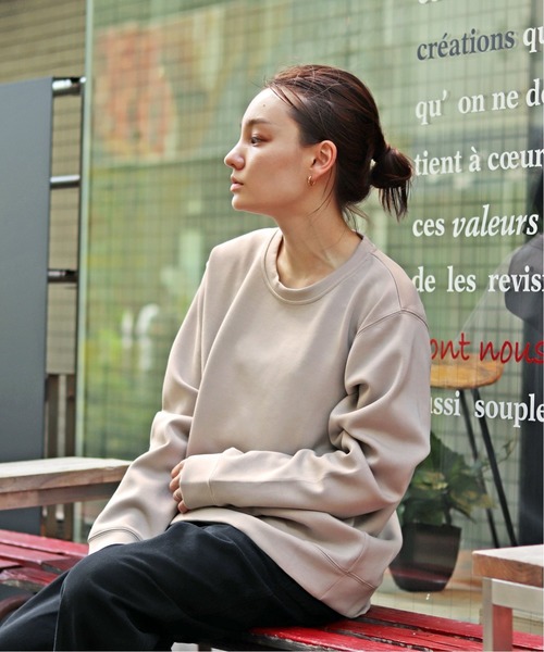 417 EDIFICE（フォーワンセブンエディフィス）の「◆ライトダンボール クルーネック（スウェット・メンズ・ベージュ/ネイビー/ブラウン/グリーン・SMALL/MEDIUM/LARGE）」の2枚目の写真