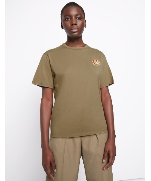 Maison Kitsune（メゾンキツネ）の「TEE-SHIRT FLOWER FOX PATCH