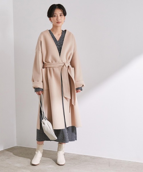 ADAM ET ROPE'（アダムエロペ）の「【WEB限定】ノーカラーリバーコート（その他アウター・レディース・ベージュ/ライトグリーン・FREE）」の11枚目の写真