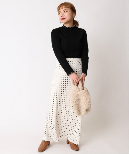 U by SPICK&SPAN（ユーバイスピックアンドスパン）の「≪追加≫サテンスカート 2◆（スカート・レディース・ホワイト/ブラウン系その他4・38/36/34）」の4枚目の写真