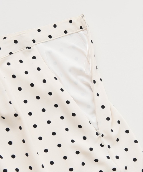 U by SPICK&SPAN（ユーバイスピックアンドスパン）の「≪追加≫サテンスカート 2◆（スカート・レディース・ホワイト/ブラウン系その他4・38/36/34）」の18枚目の写真