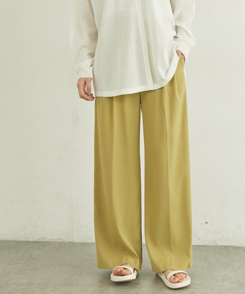 Lui's（ルイス）の「クロスベルトワイドパンツ（スラックス・レディース・ネイビー/グリーン/ライトベージュ・FREE）」の2枚目の写真