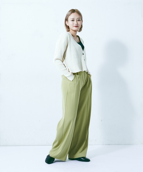 Lui's（ルイス）の「クロスベルトワイドパンツ（スラックス・レディース・ネイビー/グリーン/ライトベージュ・FREE）」の4枚目の写真