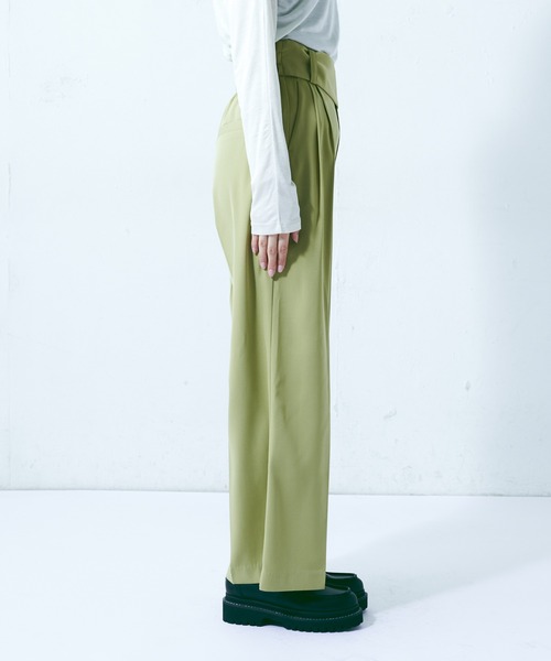 Lui's（ルイス）の「クロスベルトワイドパンツ（スラックス・レディース・ネイビー/グリーン/ライトベージュ・FREE）」の14枚目の写真