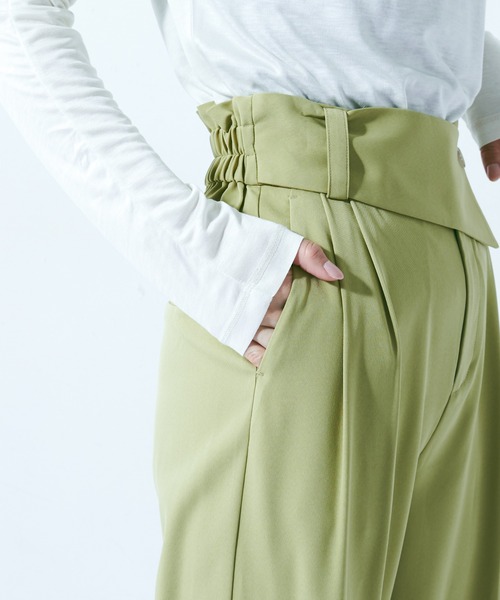 Lui's（ルイス）の「クロスベルトワイドパンツ（スラックス・レディース・ネイビー/グリーン/ライトベージュ・FREE）」の17枚目の写真