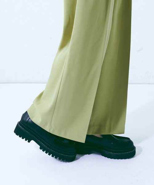 Lui's（ルイス）の「クロスベルトワイドパンツ（スラックス・レディース・ネイビー/グリーン/ライトベージュ・FREE）」の18枚目の写真