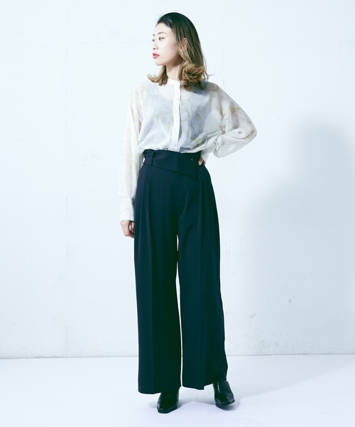 Lui's（ルイス）の「クロスベルトワイドパンツ（スラックス・レディース・ネイビー/グリーン/ライトベージュ・FREE）」の9枚目の写真