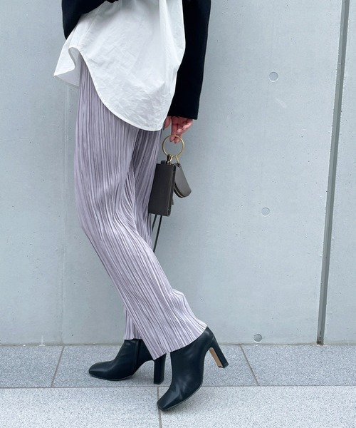 StyleSea(スタイルシー)の「シャイニー楊柳プリーツストレートパンツ(その他パンツ・レディース・ホワイト/グレイッシュベージュ/ミント/ラベンダー/ブルー/モカ/ブラック・FREE)」の7枚目の写真