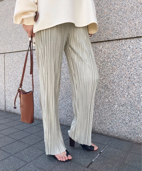 StyleSea(スタイルシー)の「シャイニー楊柳プリーツストレートパンツ(その他パンツ・レディース・ホワイト/グレイッシュベージュ/ミント/ラベンダー/ブルー/モカ/ブラック・FREE)」の16枚目の写真