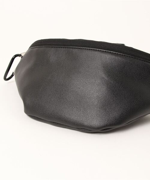 Me%（ミィパーセント）の「MEPERCENTボディバッグ（ボディバッグ/ウエストポーチ・レディース・ホワイト/ブラック/ミント・ONESIZE）」の7枚目の写真